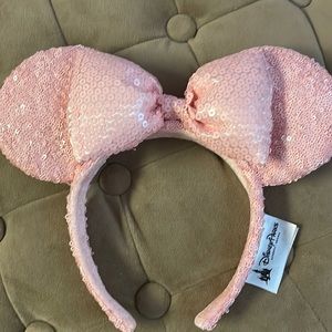 Disney Millennium Pink Minnie ears.